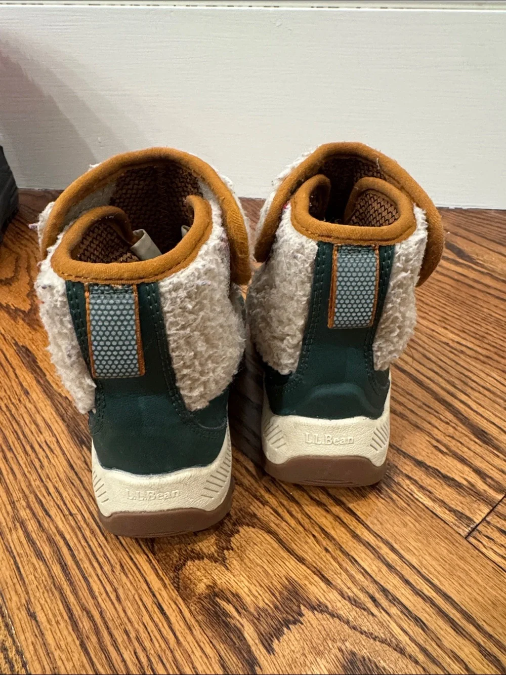 L.L. Bean Kids Sherpa-Trim Winter SNOW Boots in Green and Cream with Brown Trim